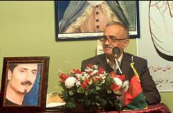 محترم مولانا کبیر "فرخاری" در حال دکلمه شعر محترم مولانا کبیر "فرخاری" در حال دکلمه شعر