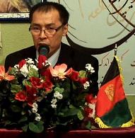 محترم میر ملک"رحمانی" در حال تحلیل شعر از حضرت مولانا محترم میر ملک"رحمانی" در حال تحلیل شعر از حضرت مولانا